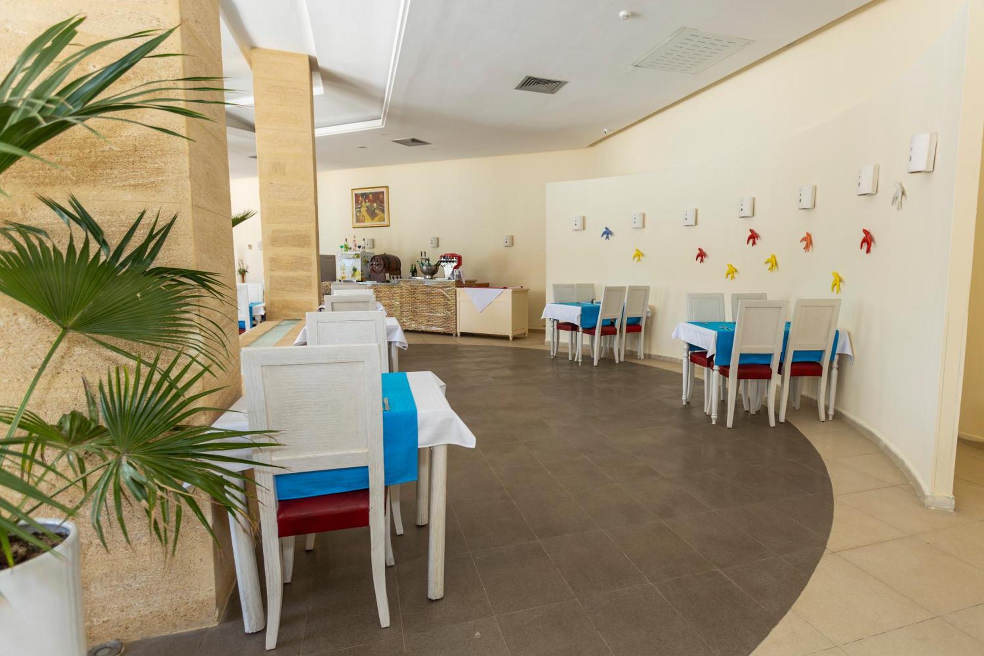 Le Petit Palais Djerba & Spa Houmt El Souk Exterior foto