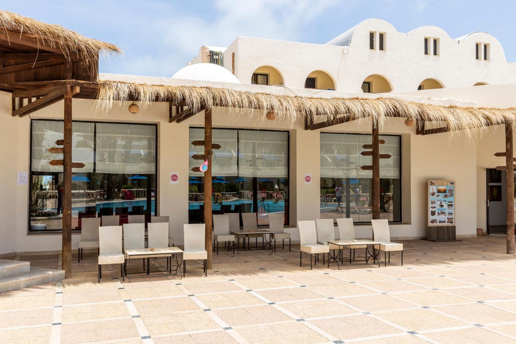 Le Petit Palais Djerba & Spa Houmt El Souk Exterior foto