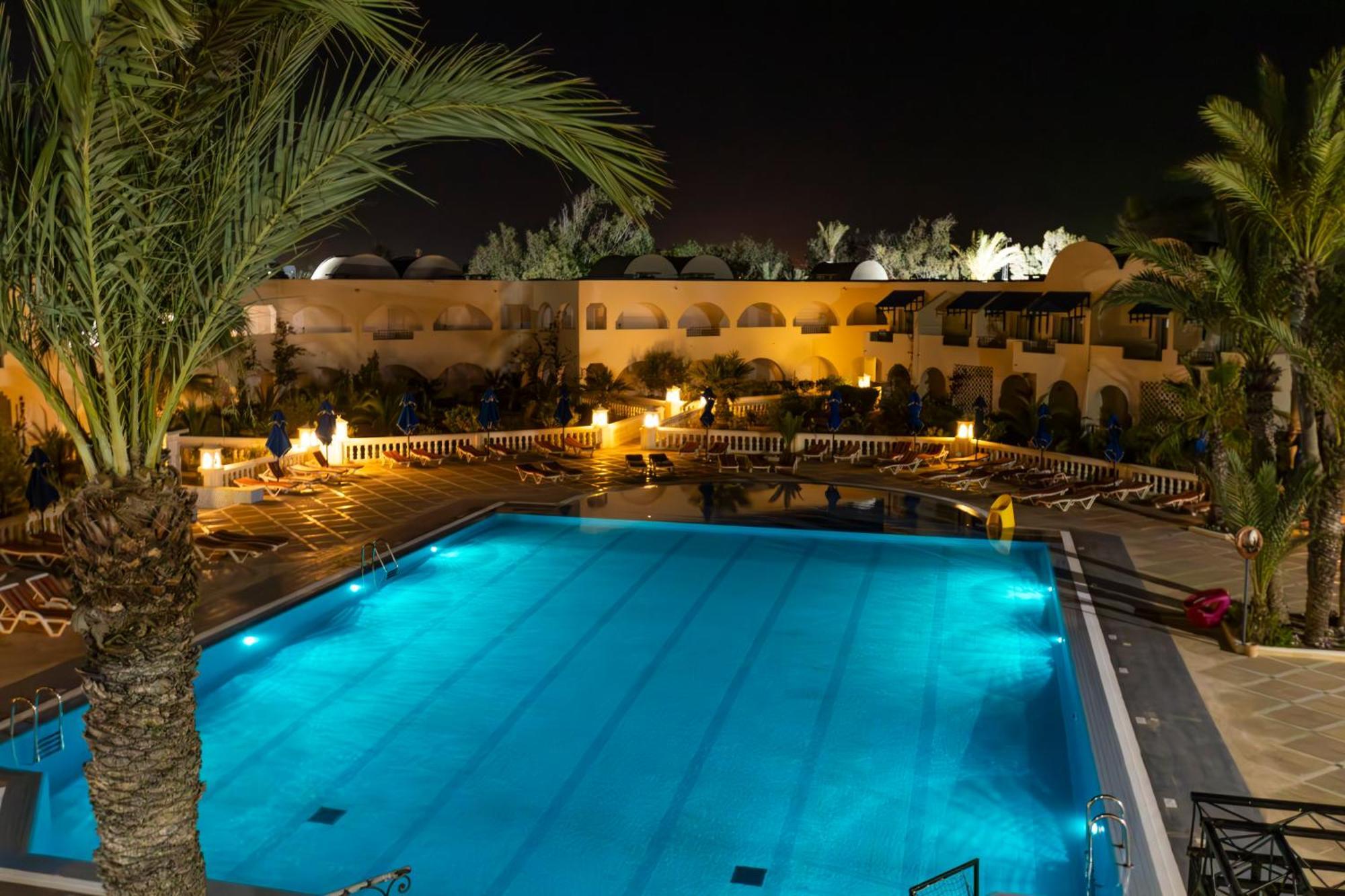Le Petit Palais Djerba & Spa Houmt El Souk Exterior foto